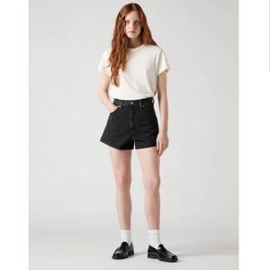 Levi’s High Waisted Mom Shorts Black Denim 100% Cotton Size 30